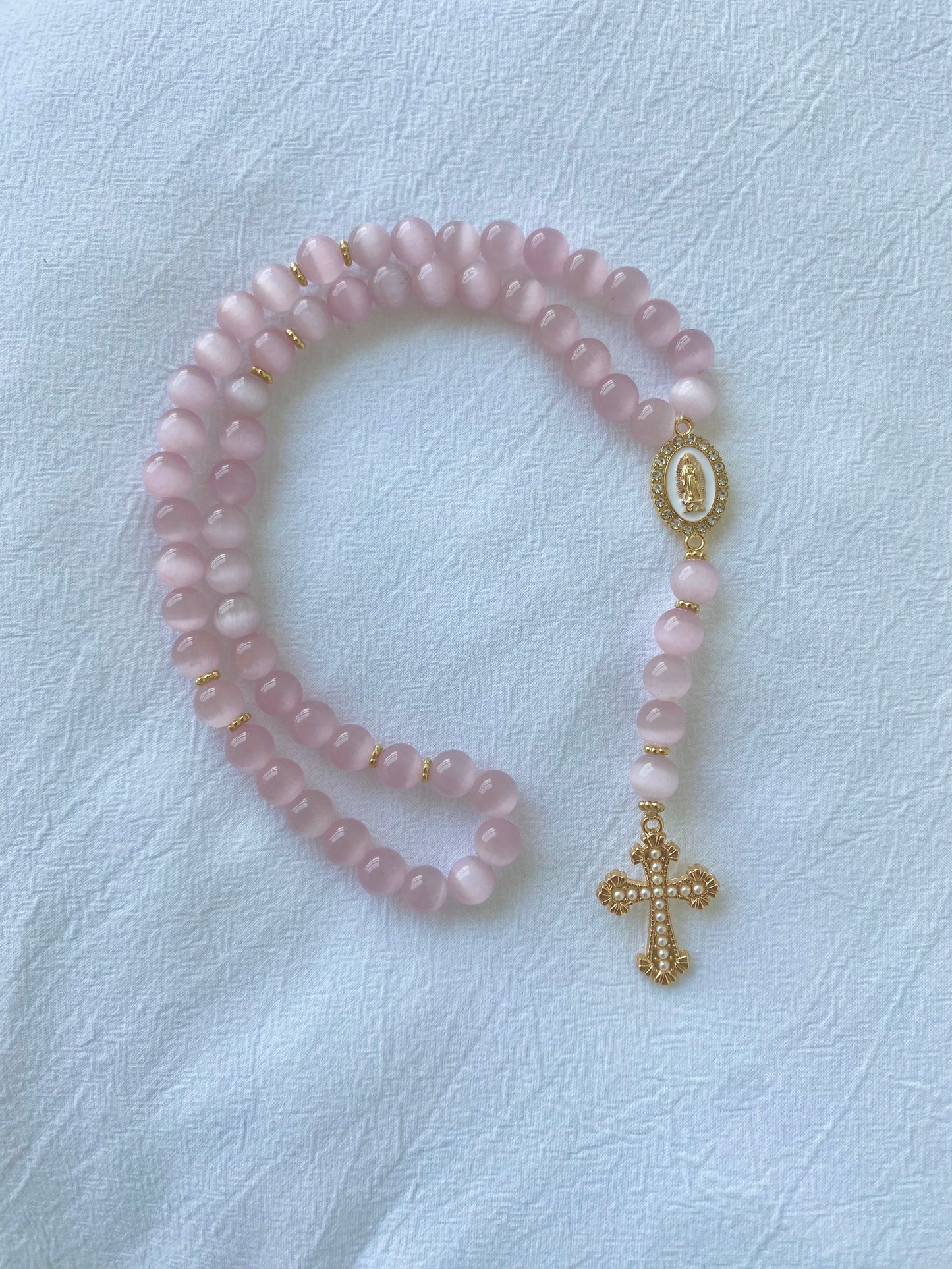 Chapelet chrétien rose fabriqué à la main 