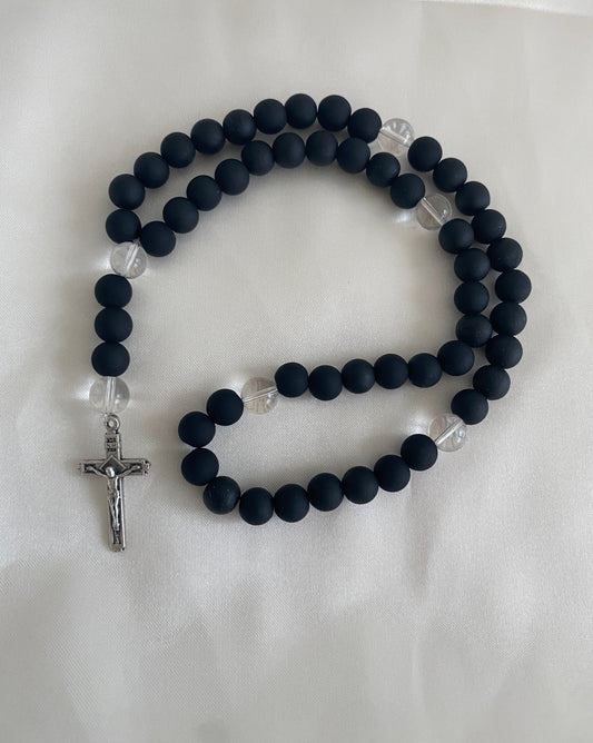Chapelet chrétien noir réalisé a la main